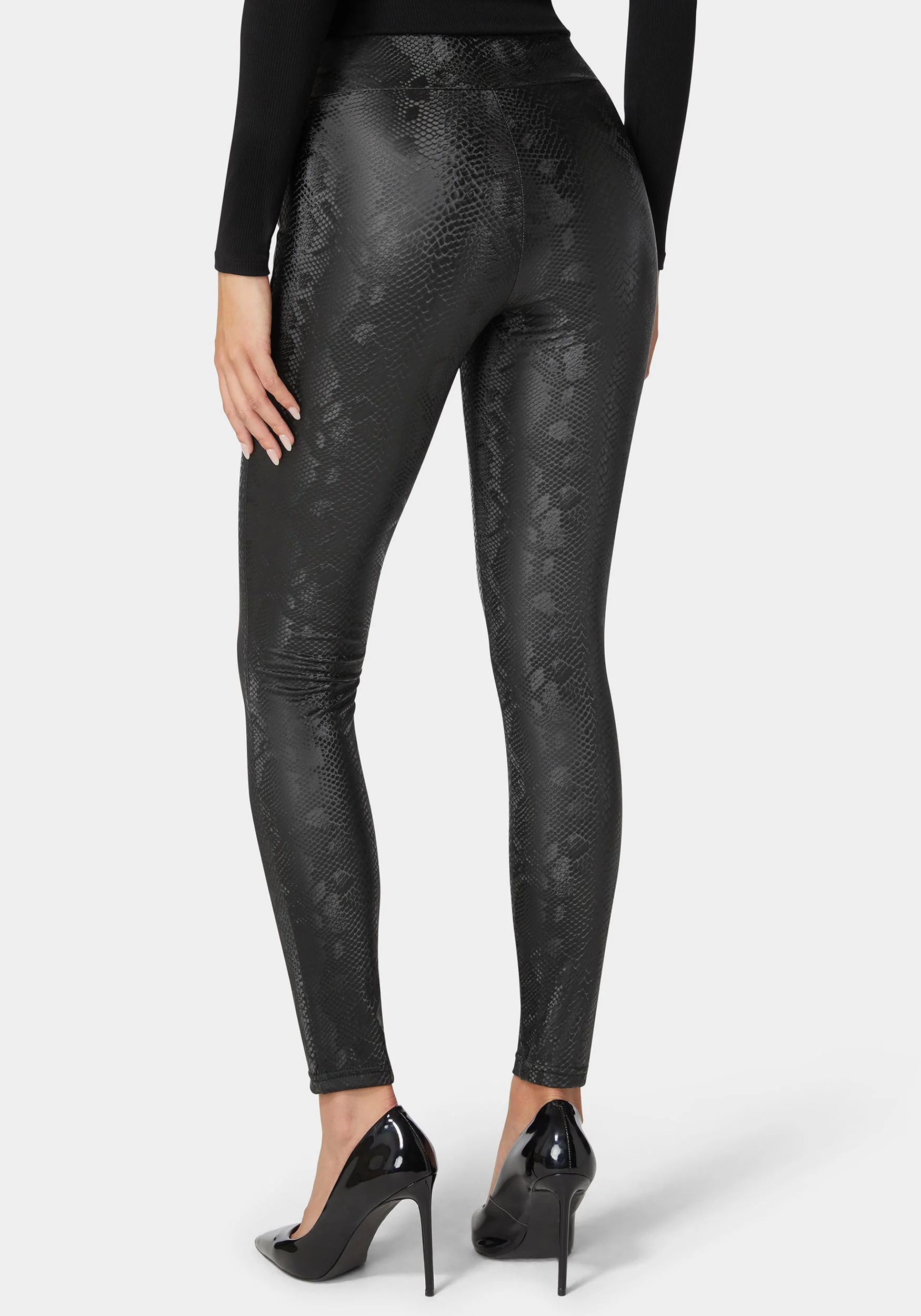 12777-high-waist-embossed-vegan-leather-legging-3.webp High Waist Embossed Vegan Leather Legging