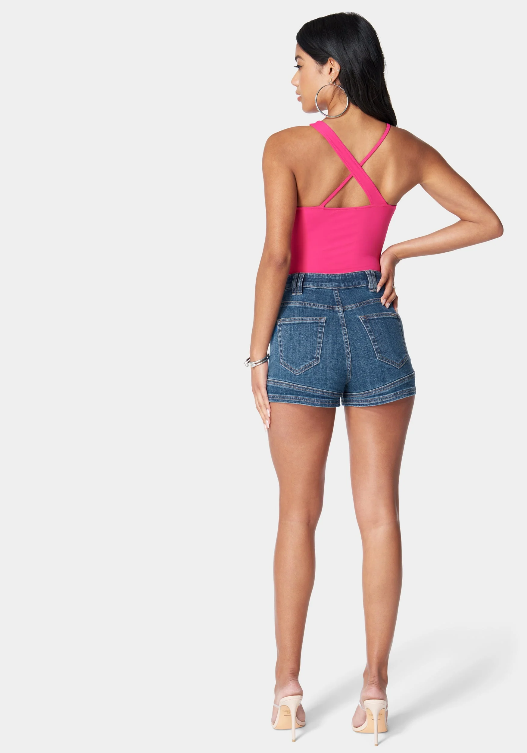 7932-high-waist-stitch-detail-denim-short-3.webp High Waist Stitch Detail Denim Short